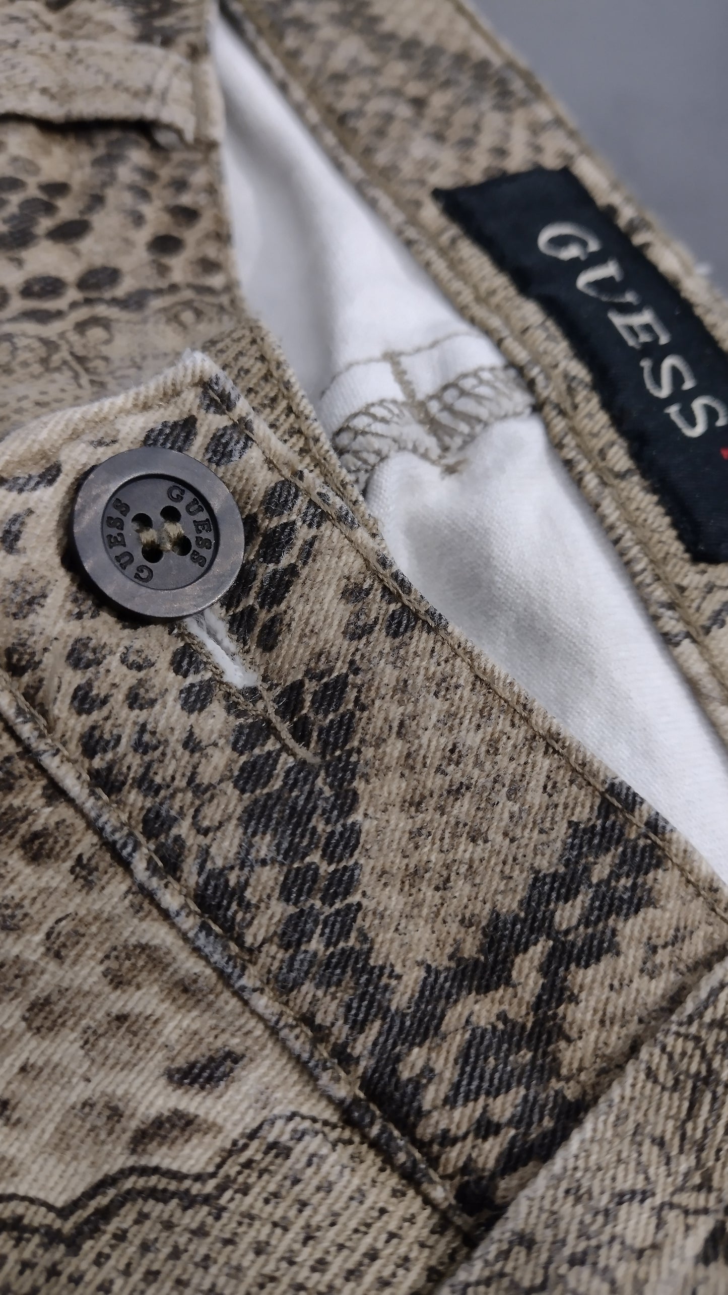 Pantalone Guess