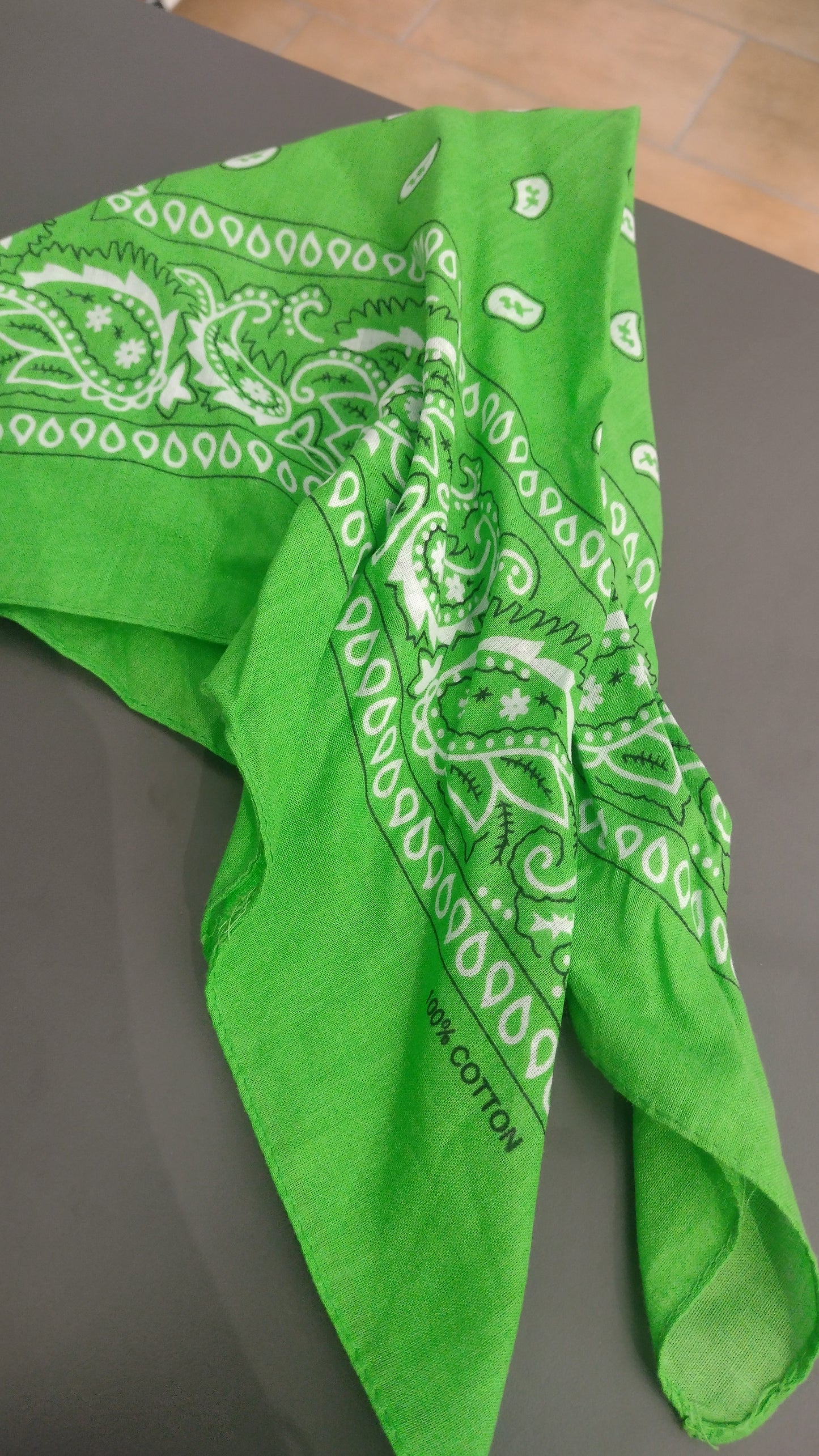Bandana verde in cotone