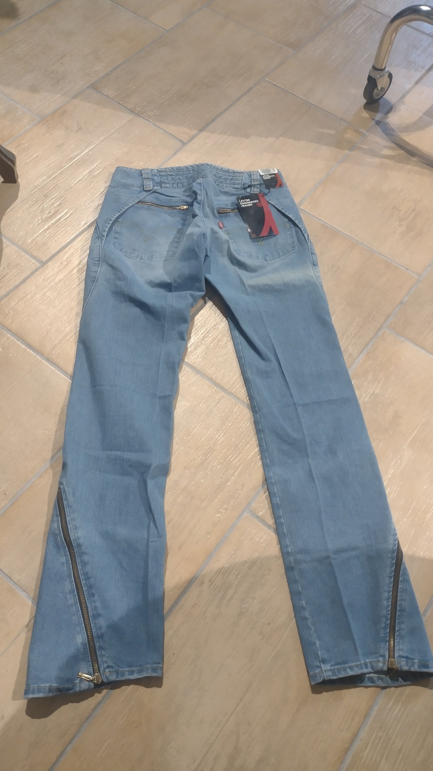 Levi's Enginereed jeans